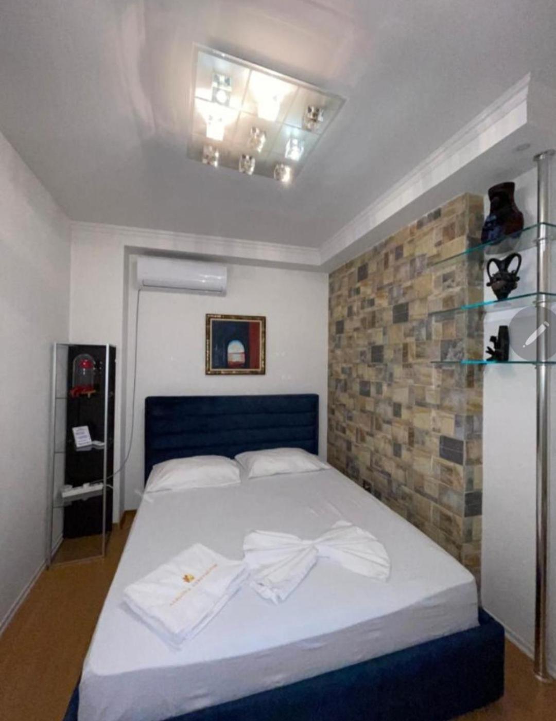 Albjona Guesthouse Тирана Екстер'єр фото